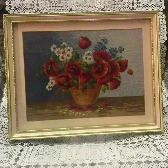 Poppy Daisy Bachelor Button NeedlePoint Floral  Still Life Vtg MCM Framed 11x14 - Picture 4 of 16